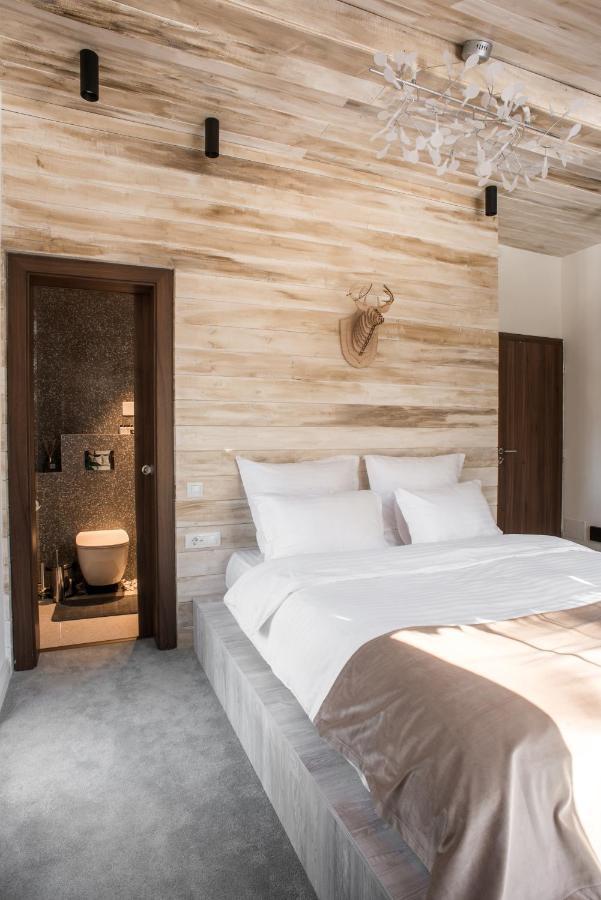 Sidharta Resort Обарсия Лотрулуи Екстериор снимка