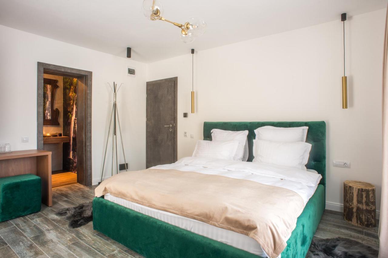 Sidharta Resort Обарсия Лотрулуи Екстериор снимка