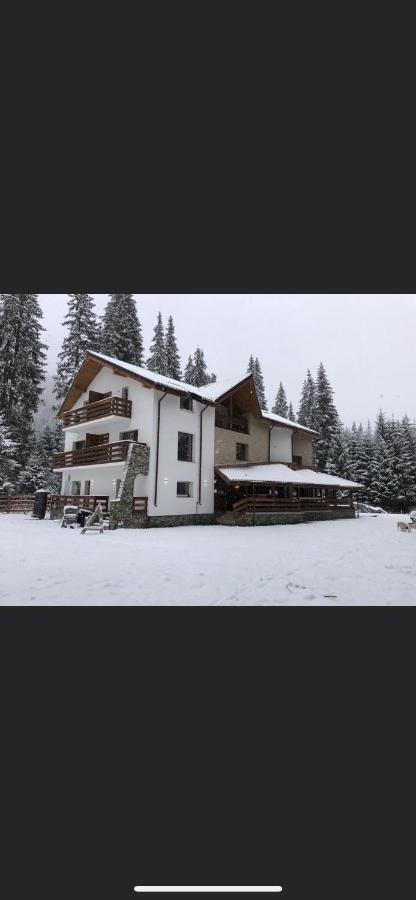 Sidharta Resort Обарсия Лотрулуи Екстериор снимка