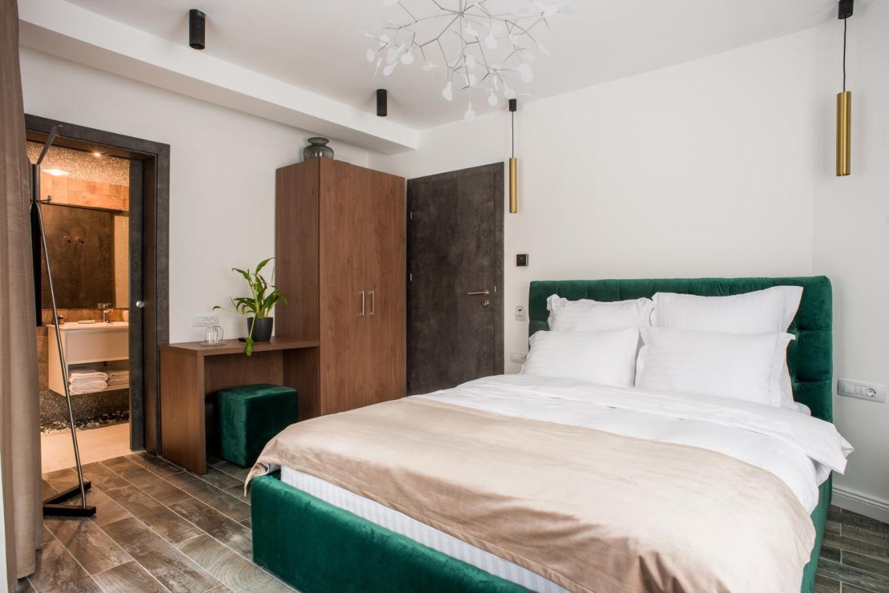 Sidharta Resort Обарсия Лотрулуи Екстериор снимка