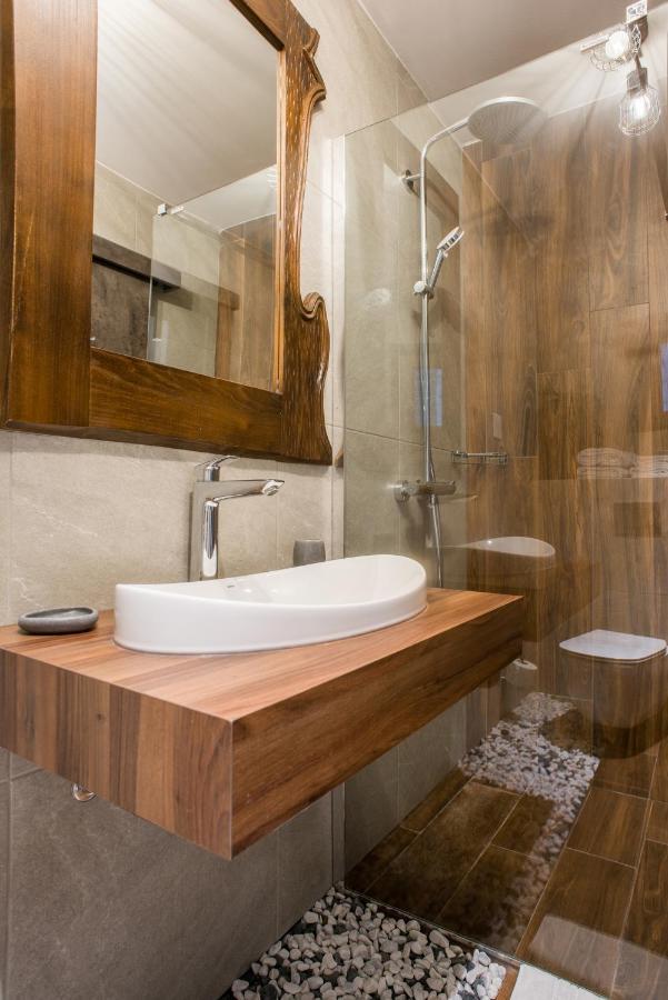 Sidharta Resort Обарсия Лотрулуи Екстериор снимка