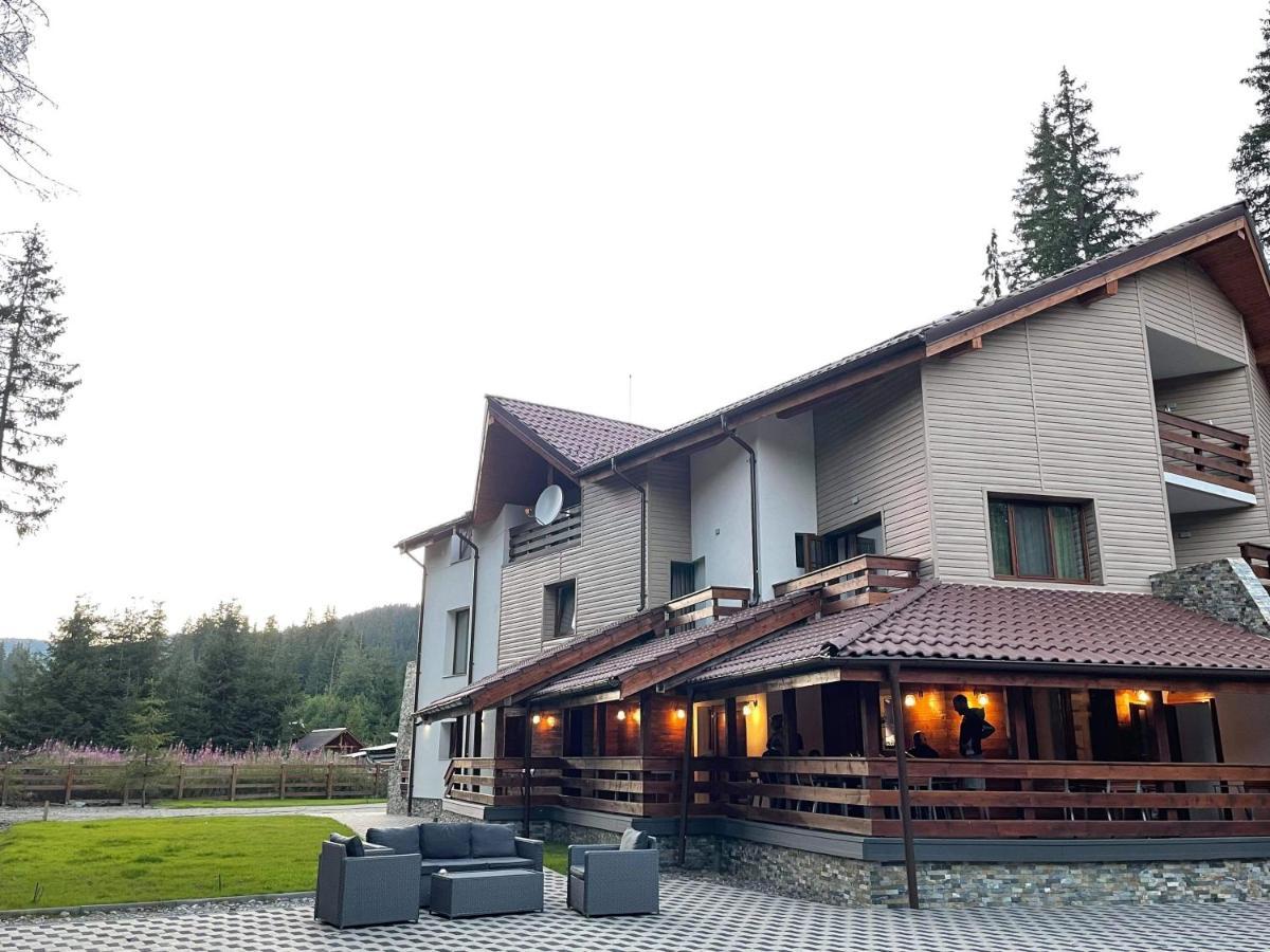 Sidharta Resort Обарсия Лотрулуи Екстериор снимка